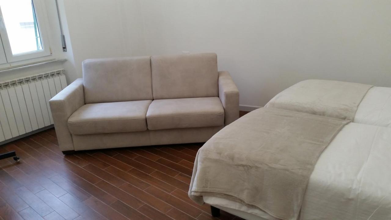 Апартаменти Isonzo Comfort Apartament Анкона Екстер'єр фото