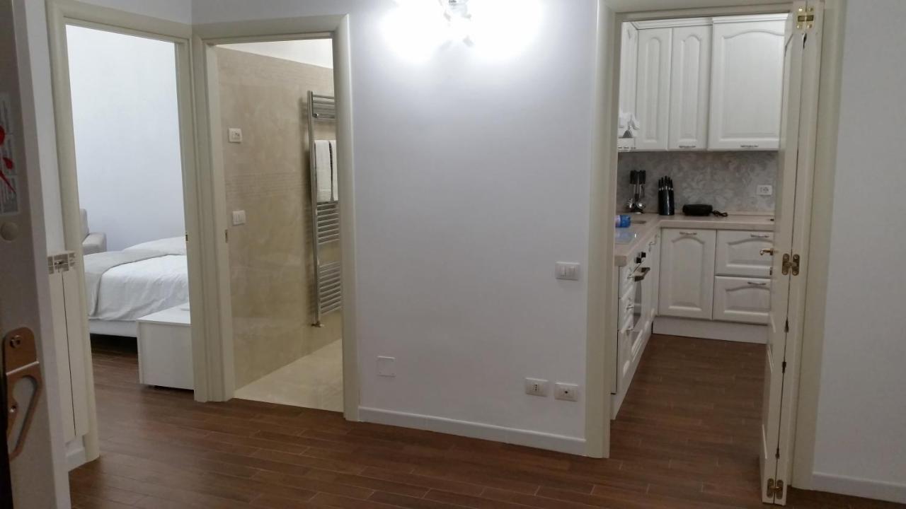 Апартаменти Isonzo Comfort Apartament Анкона Екстер'єр фото