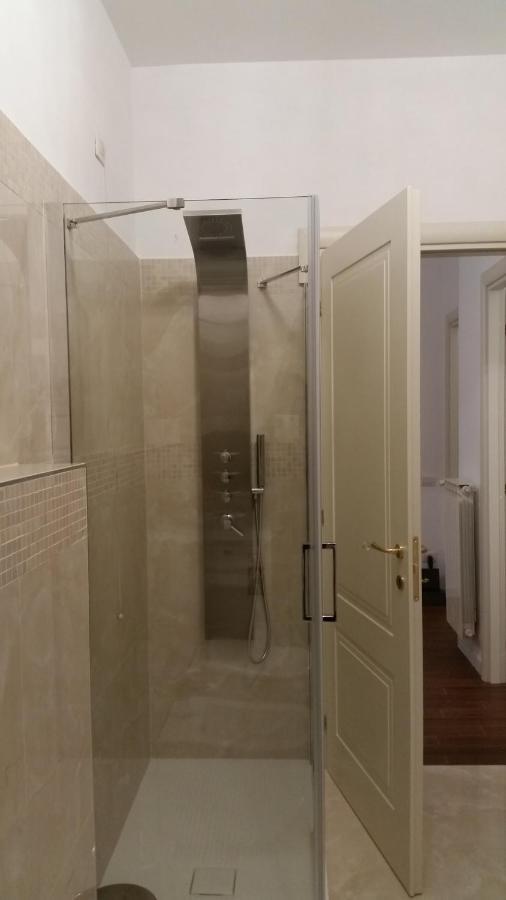 Апартаменти Isonzo Comfort Apartament Анкона Екстер'єр фото