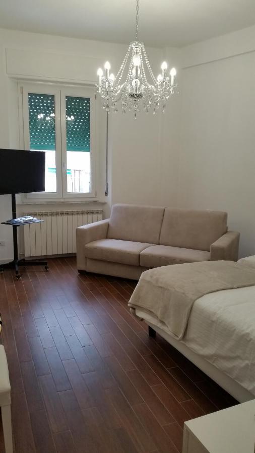 Апартаменти Isonzo Comfort Apartament Анкона Екстер'єр фото